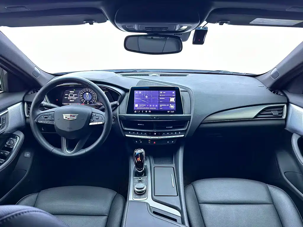 Cadillac CT5 2022 — фото 18