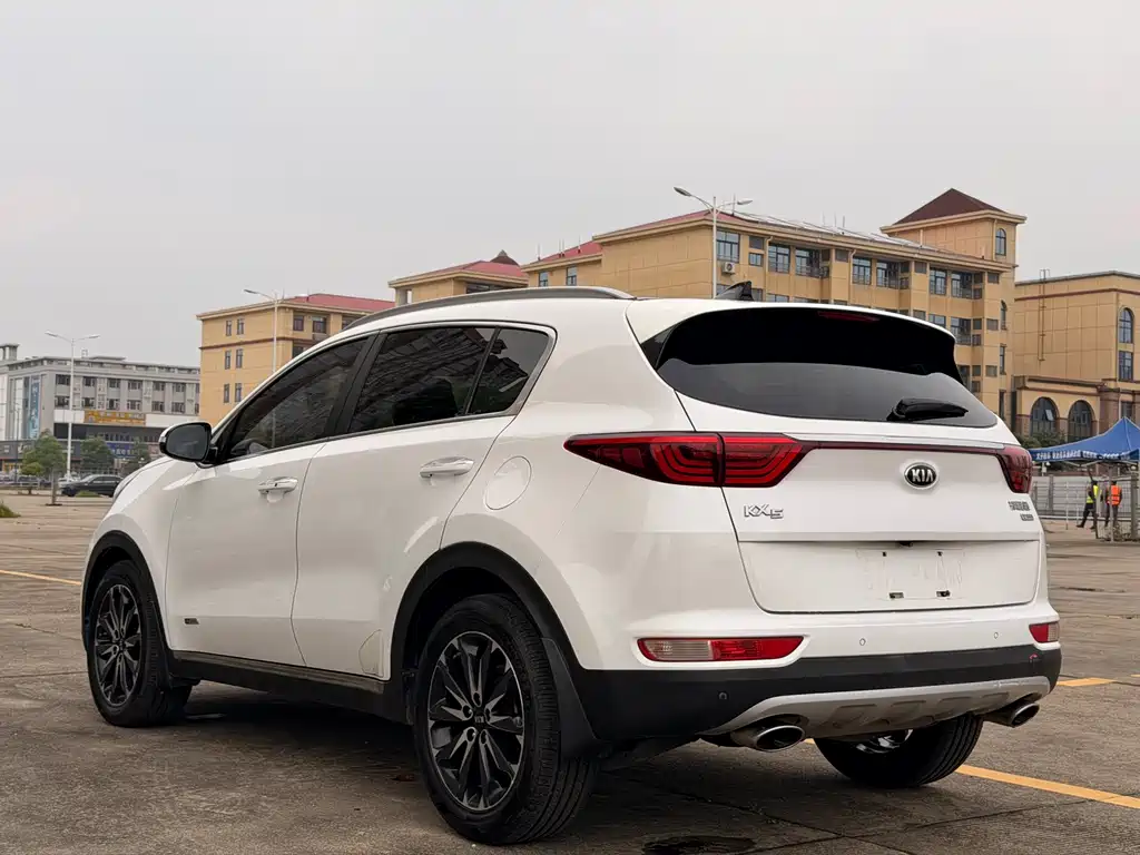 Kia KX5 2016 — фото 13