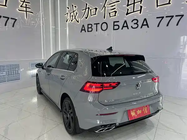 Volkswagen Golf 2022