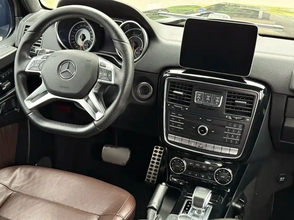 Mercedes-Benz G-Class AMG 2017 — фото 16