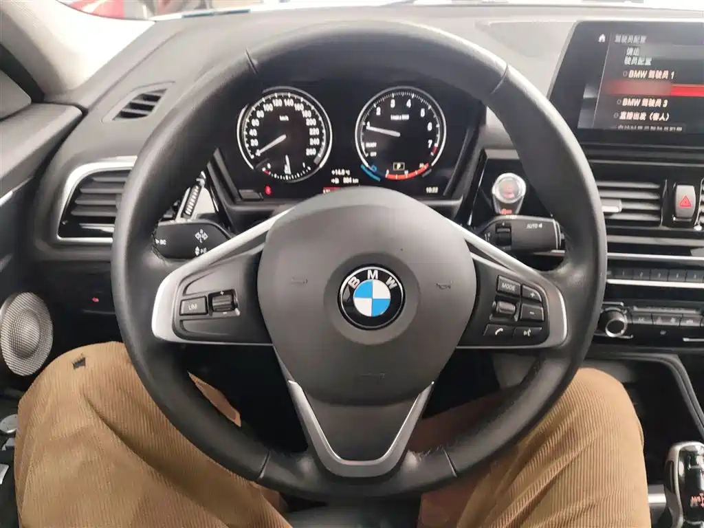 BMW 1 Series 2023 — фото 11