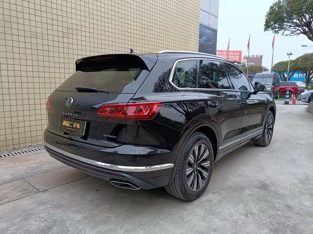 Volkswagen Touareg New Energy 2021 — фото 7