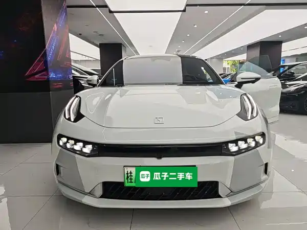 Zeekr 001 2022