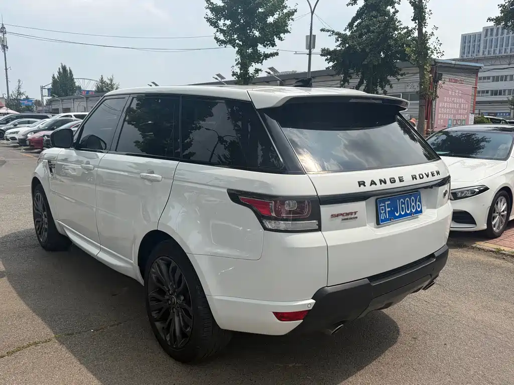 Land Rover Range Rover Sport 2017 — фото 9