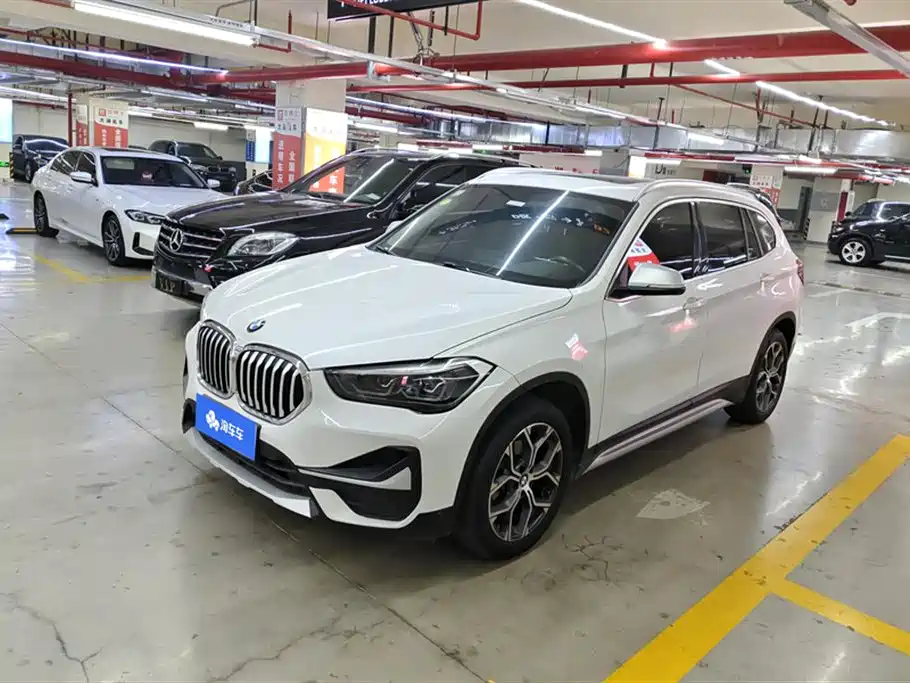 BMW X1 2021 — фото 1