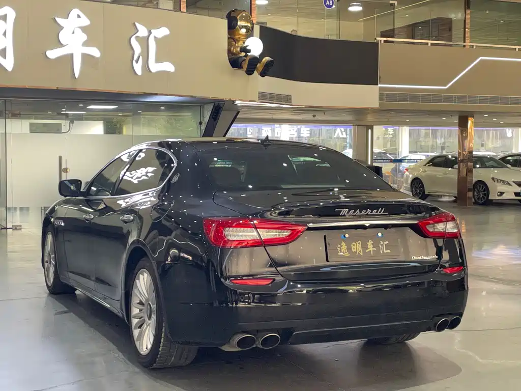 Maserati Quattroporte 2015 — фото 10