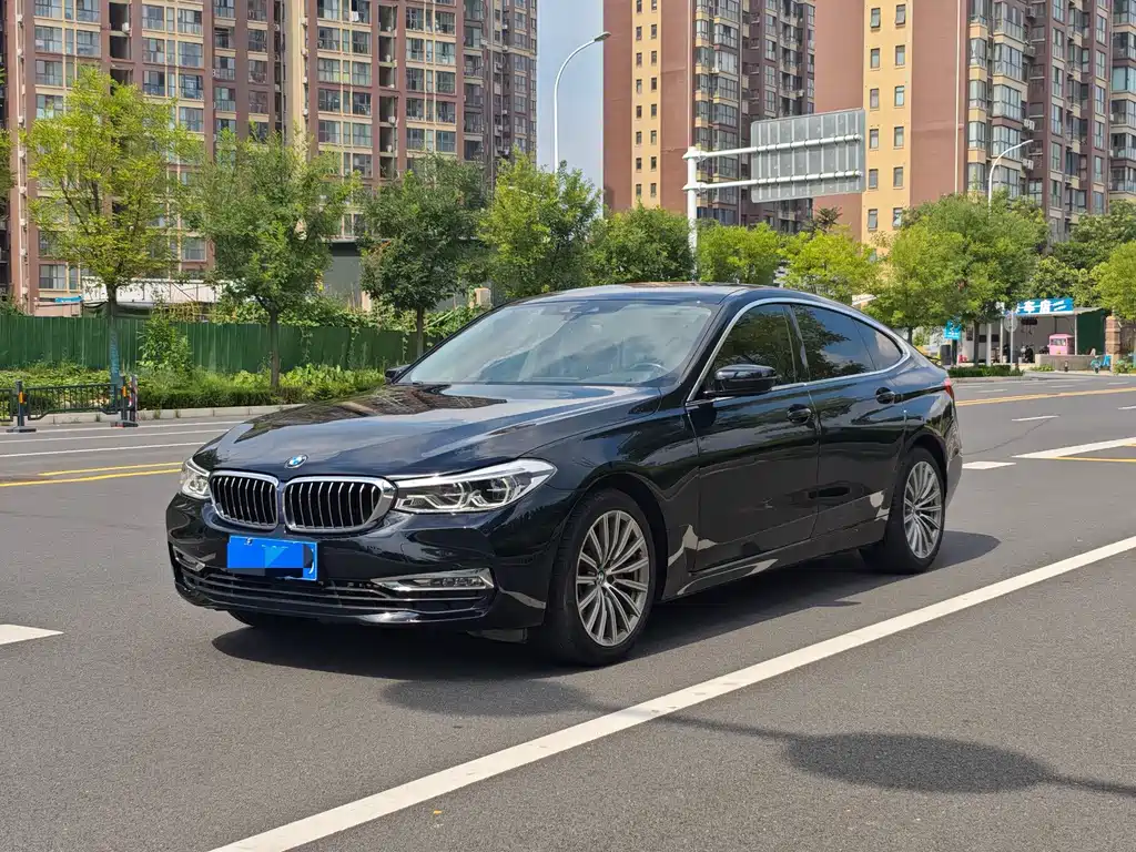 BMW 6 Series GT 2018 — фото 1
