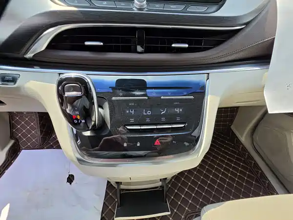 Buick GL8 2020