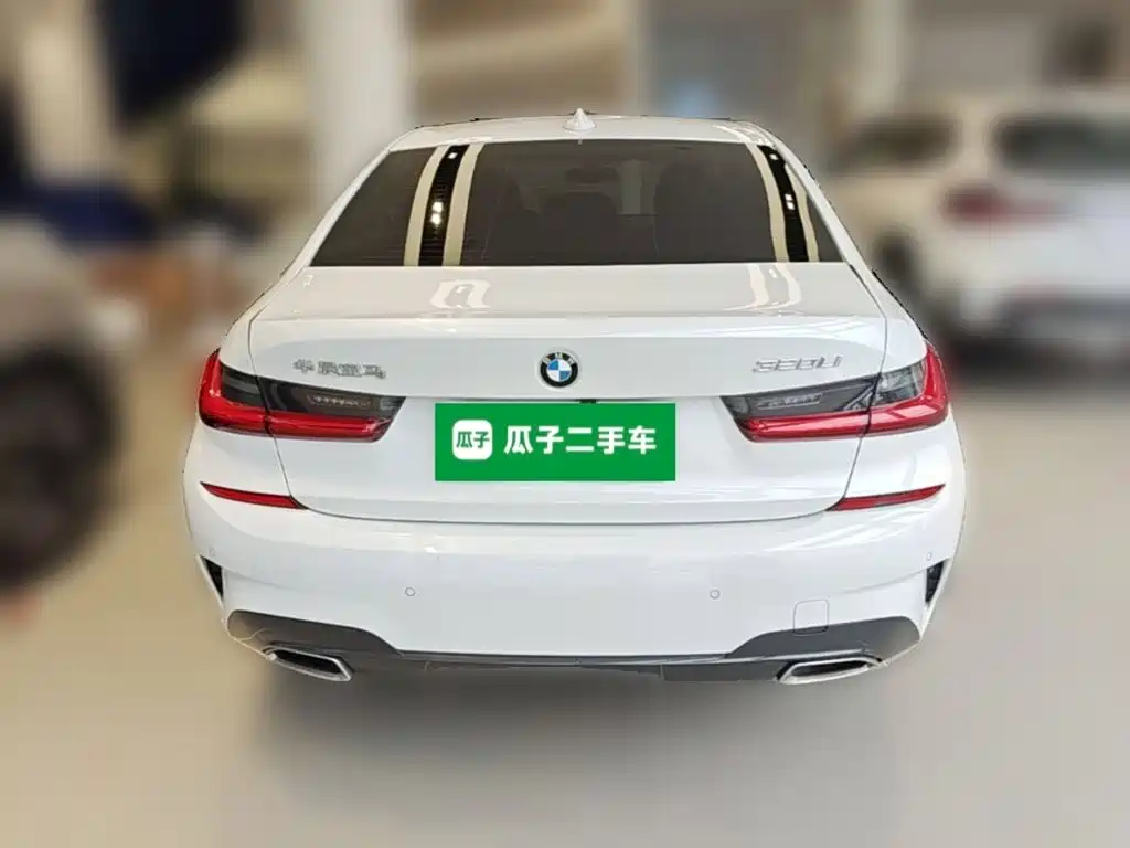 BMW 3 Series 2021 — фото 10