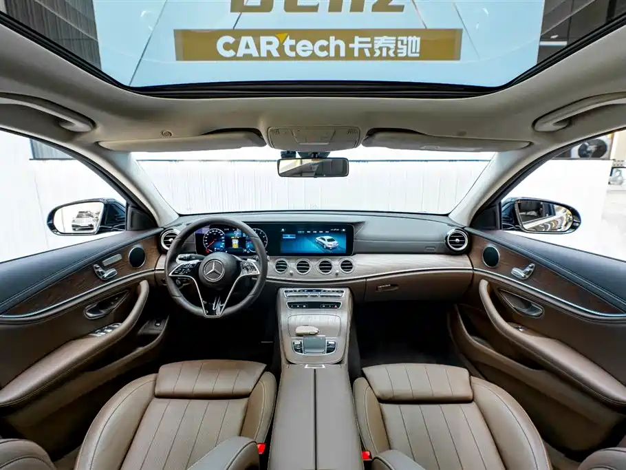 Mercedes-Benz E-Class 2024 — фото 12