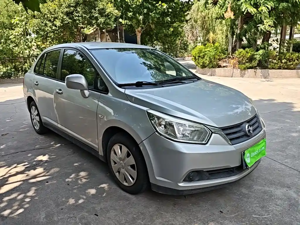 Venucia D50 2015