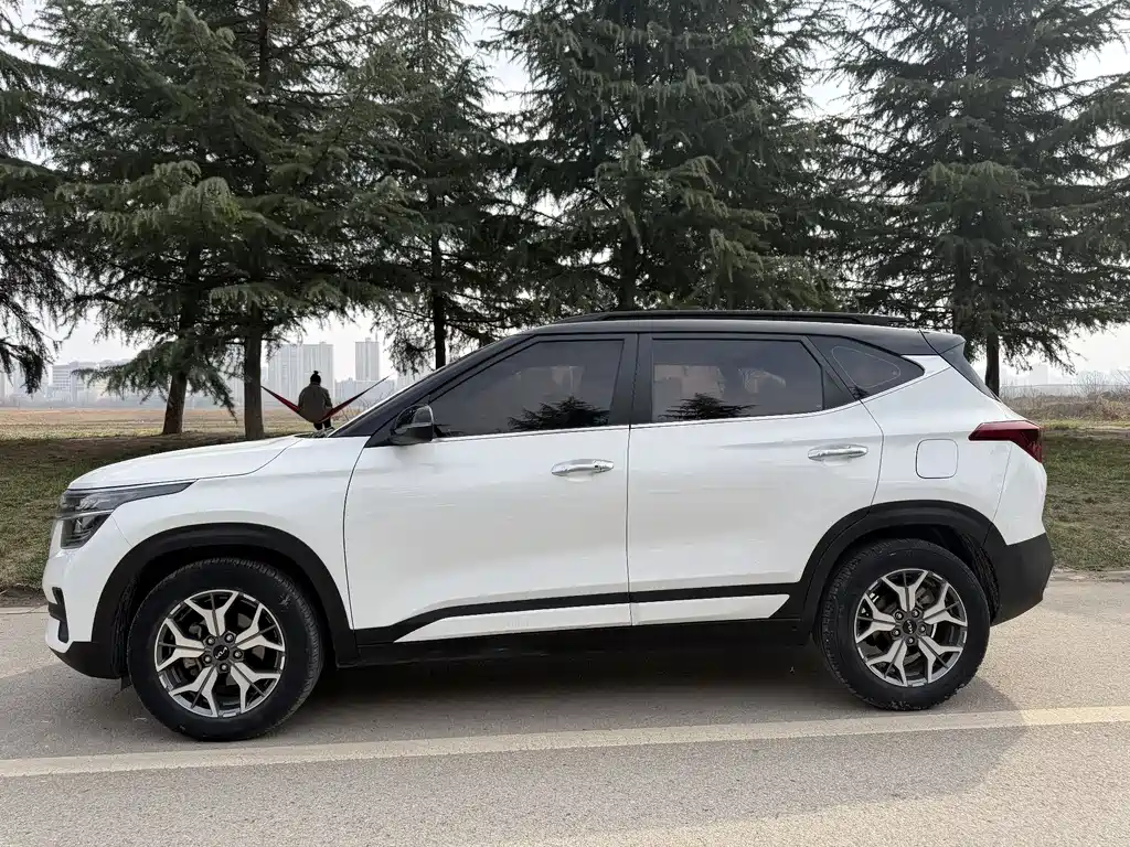 Kia KX3 2021 — фото 7