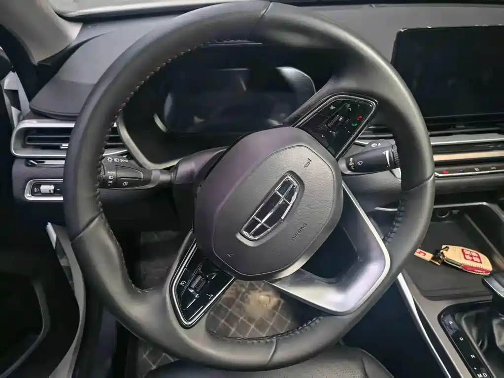 Geely Emgrand 2021