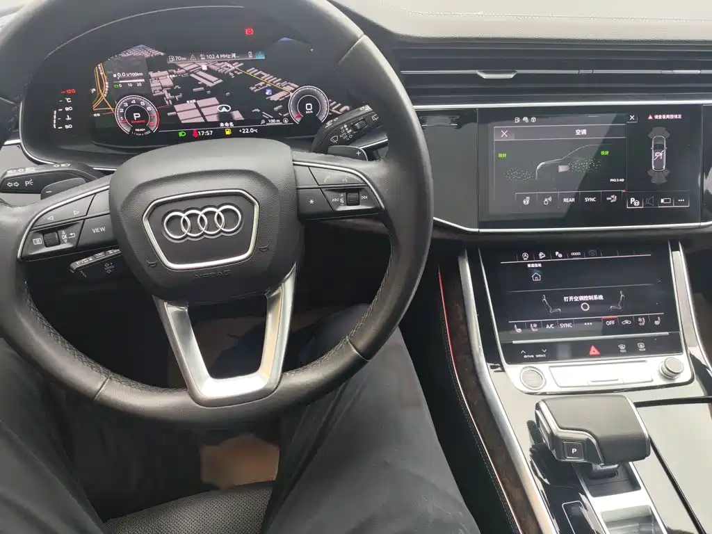 Audi Q7 2023 — фото 10