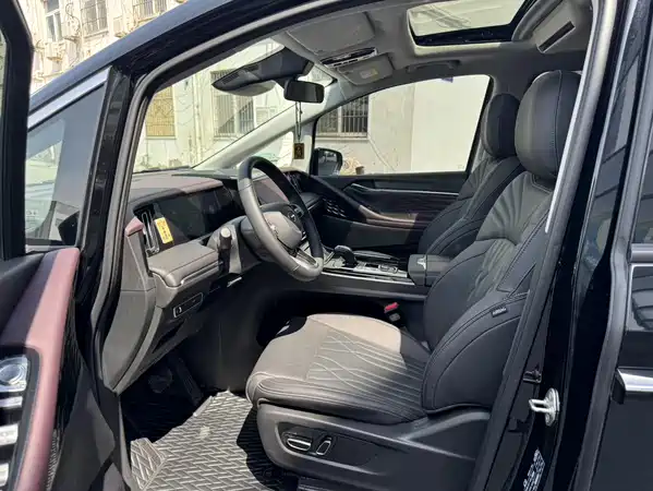 GAC Trumpchi M8 2025