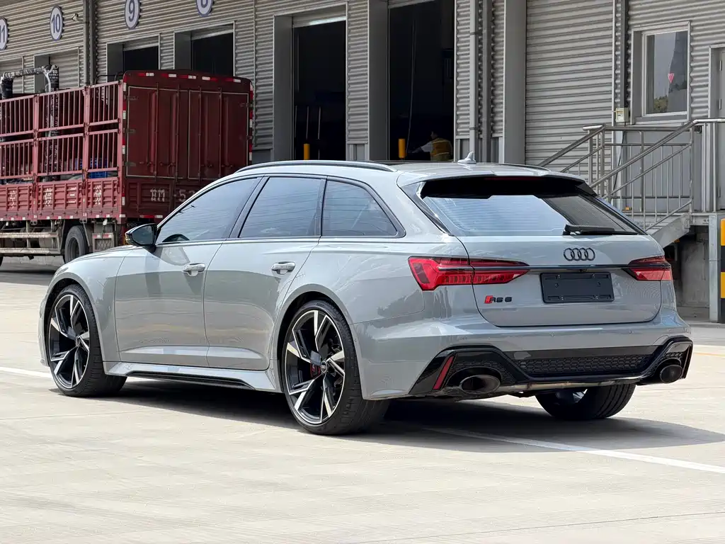 Audi RS 6 2021 — фото 4