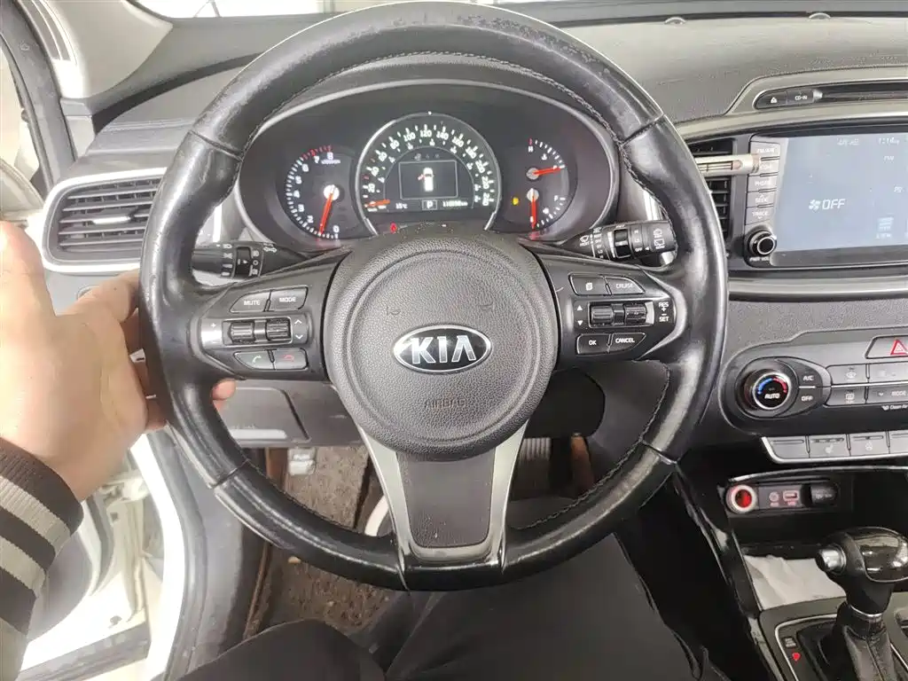 Kia Sorento 2015 — фото 7
