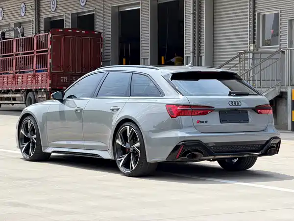 Audi RS 6 2021