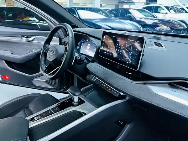 Geely Xingrui 2024