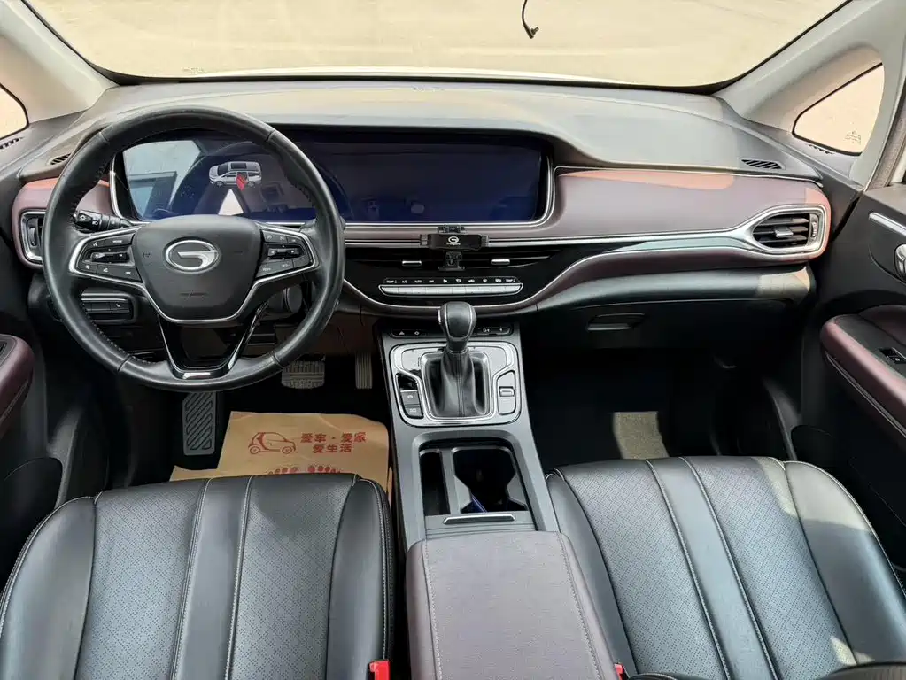 GAC Trumpchi M6 2021 — фото 11