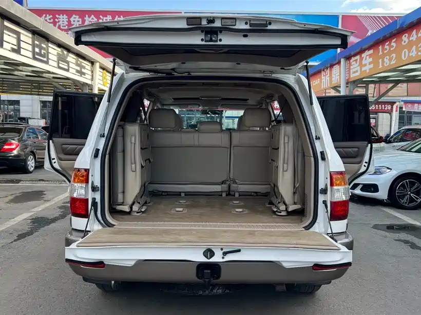 Toyota Land Cruiser 2009 — фото 20