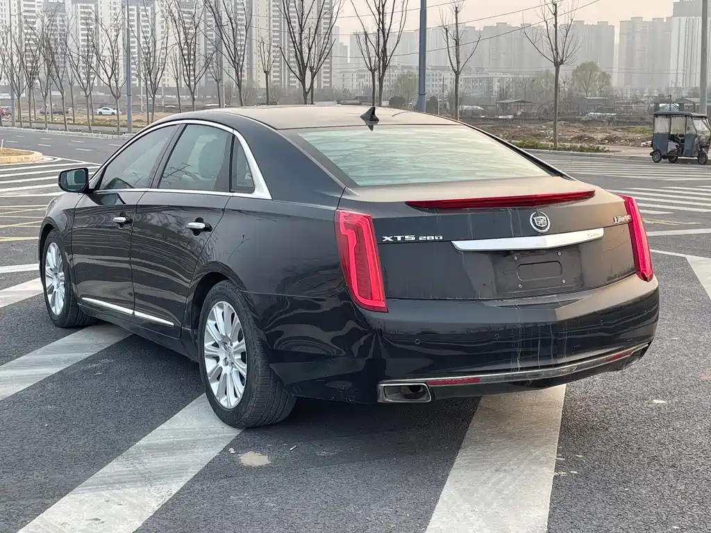 Cadillac XTS 2015 — фото 7