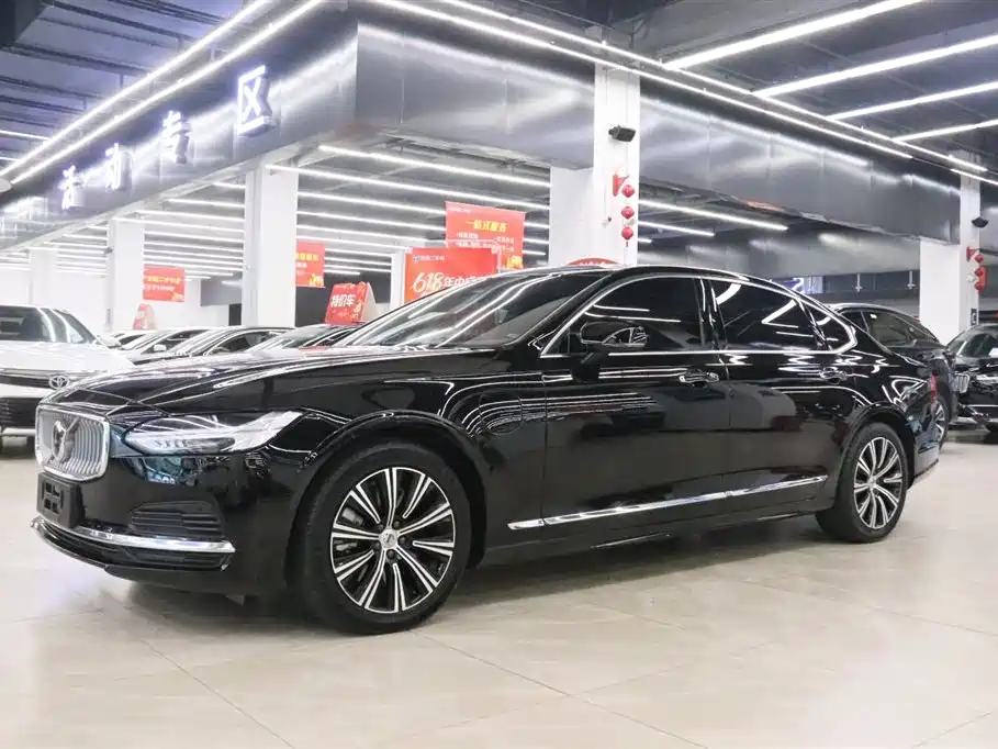 Volvo S90 PHEV 2021