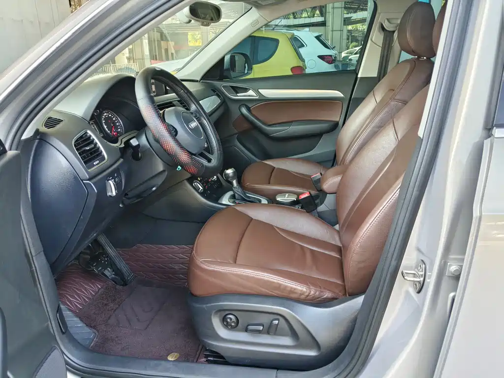 Audi Q3 2015