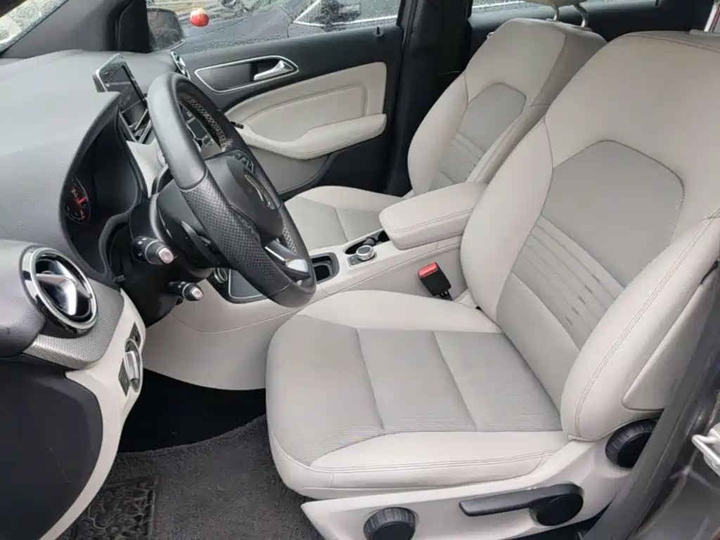 Mercedes-Benz B-Class 2015 — фото 15