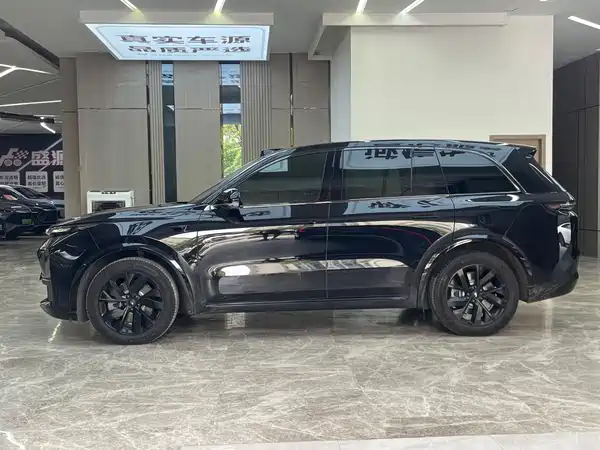 Li Auto L8 2023