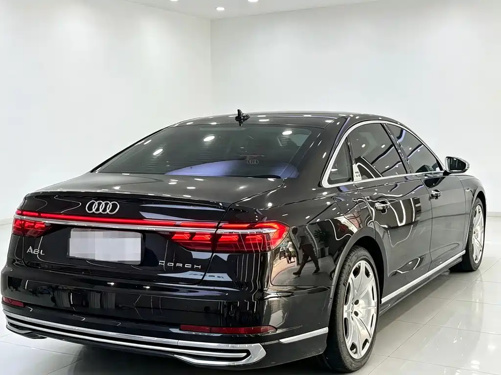 Audi A8 2023 — фото 10