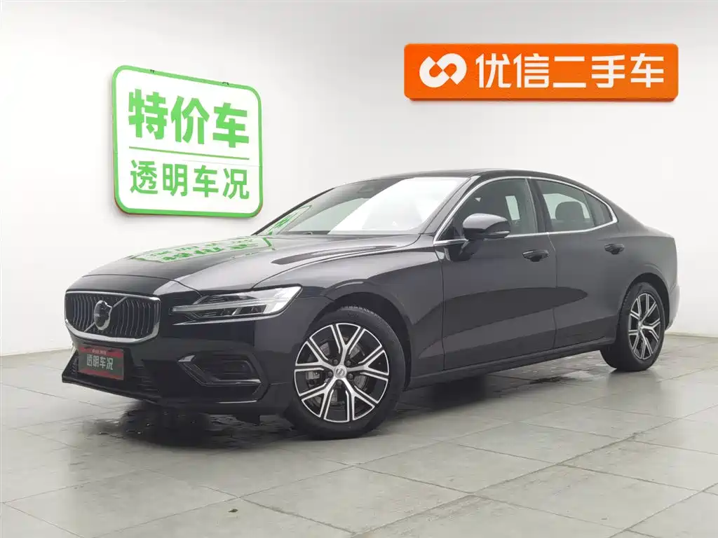 Volvo S60 2025