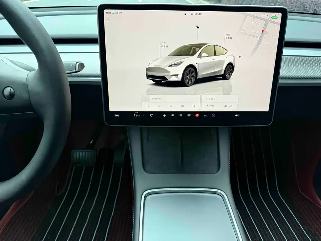 Tesla Model Y 2024 — фото 16