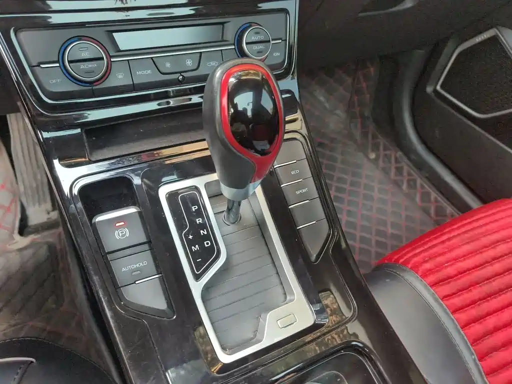 Geely Emgrand GS 2020
