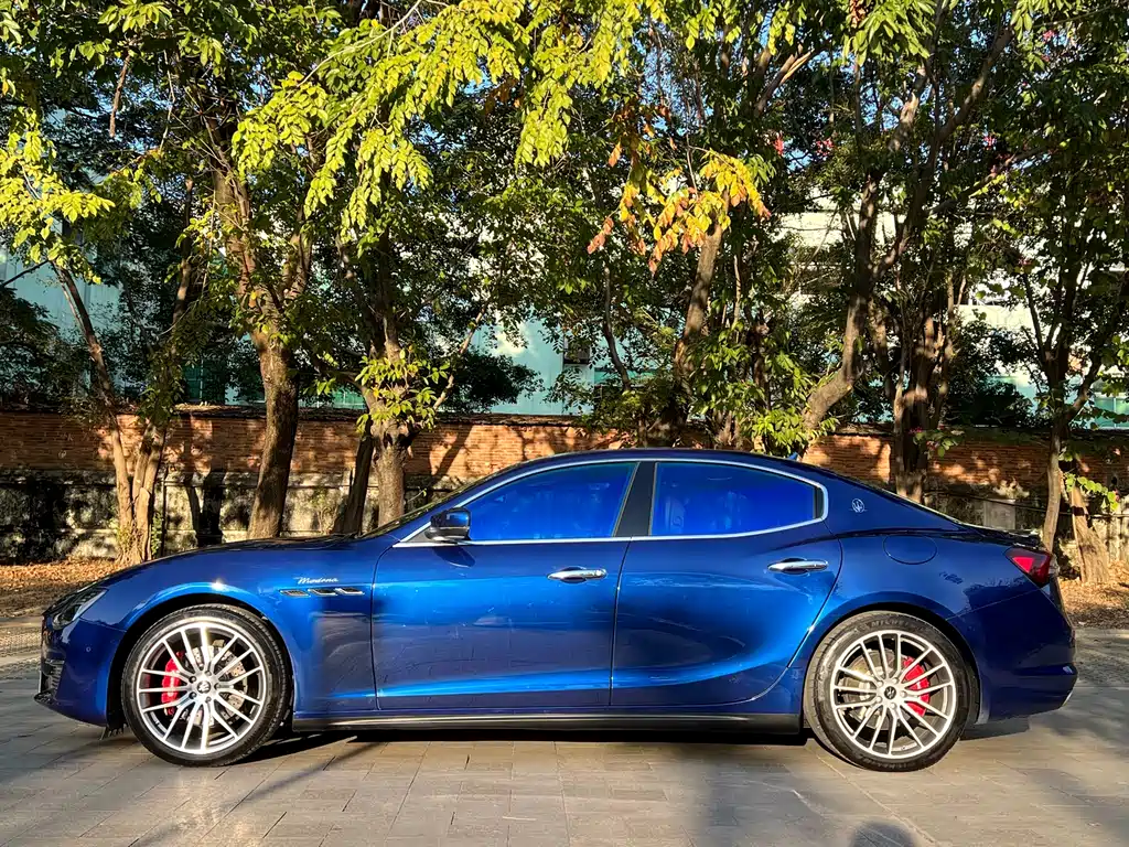 Maserati Ghibli 2018 — фото 14