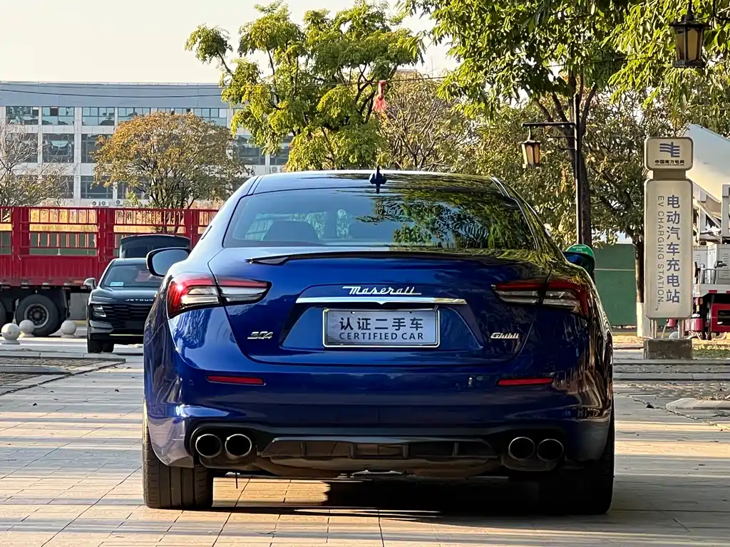 Maserati Ghibli 2018 — фото 15