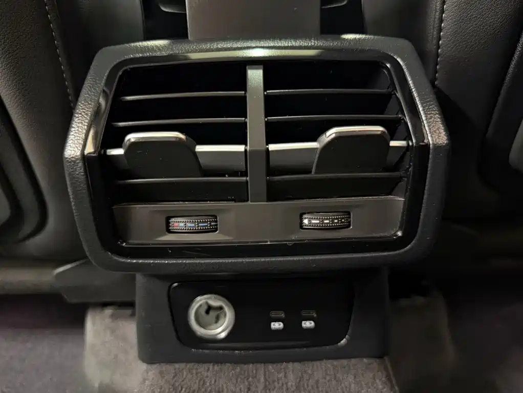 Audi Q3 2023 — фото 19