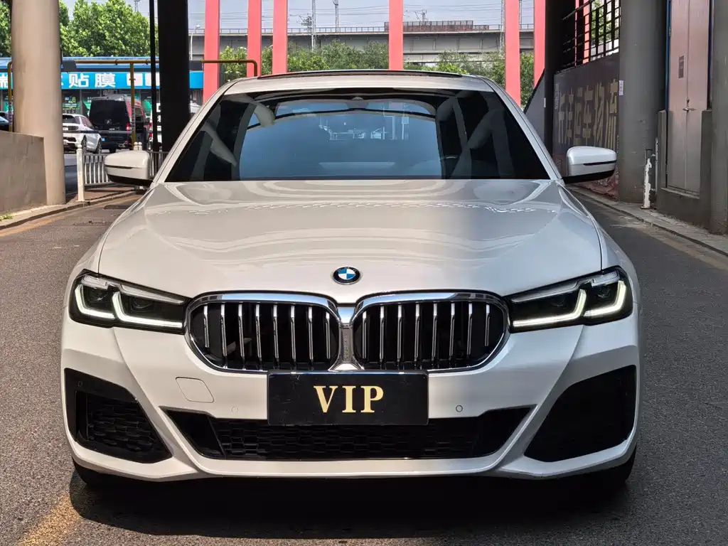 BMW 5 Series 2023