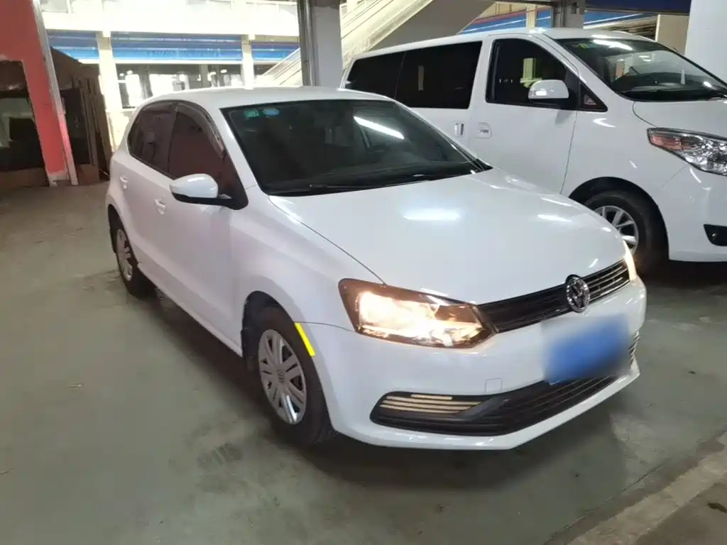 Volkswagen Polo 2015 — фото 4