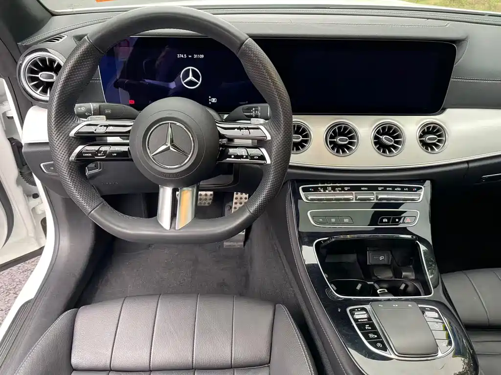 Mercedes-Benz E-Class 2023 — фото 11