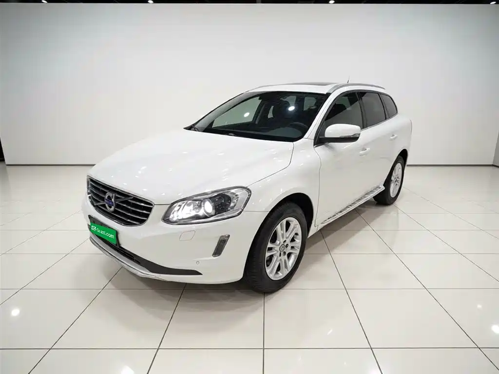 Volvo XC60 2016 — фото 1