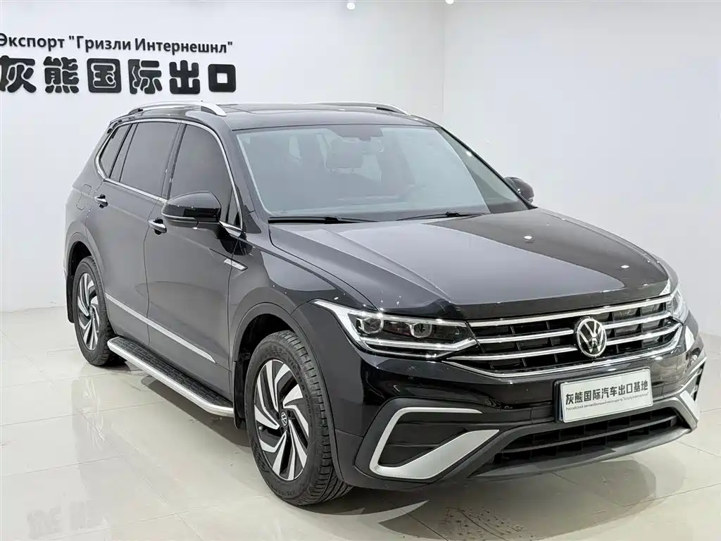 Volkswagen Tiguan L 2023 — фото 3