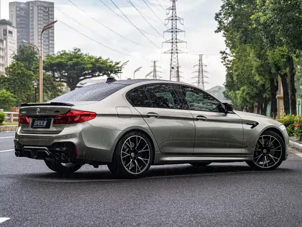BMW M5 2020