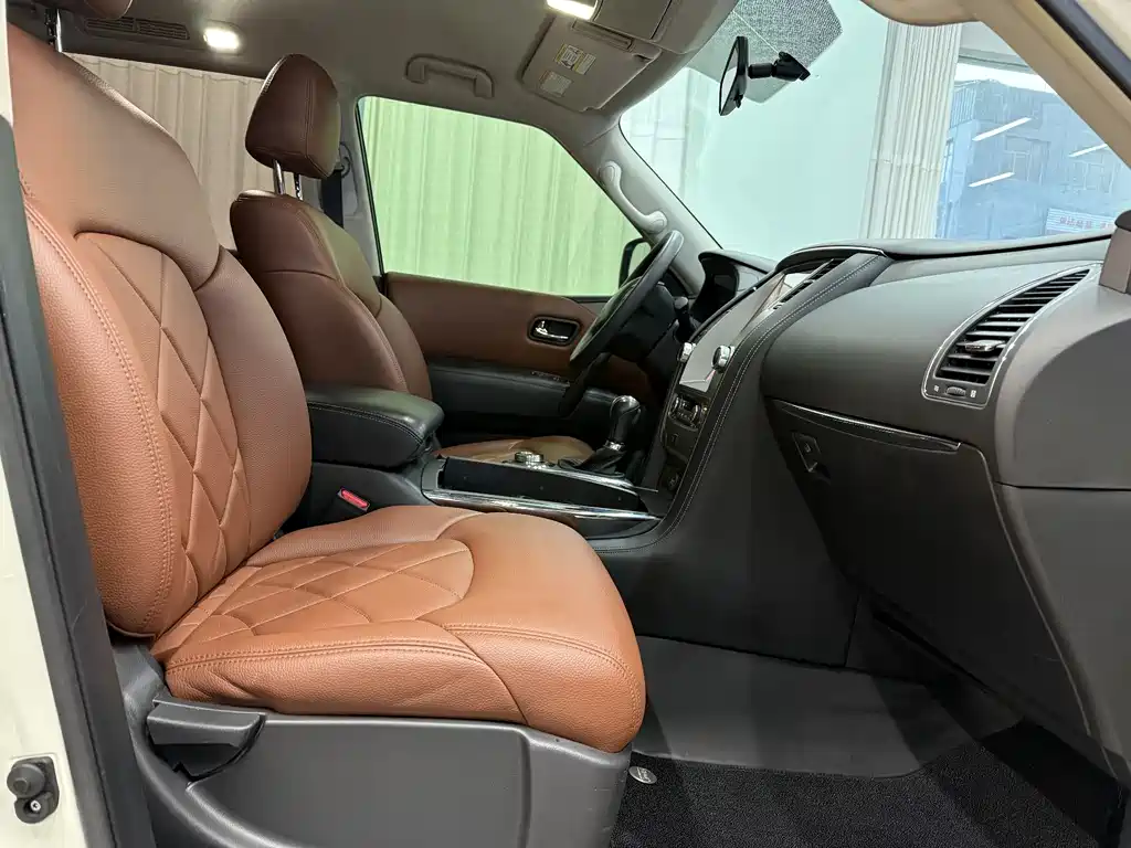 Nissan Patrol 2018 — фото 9
