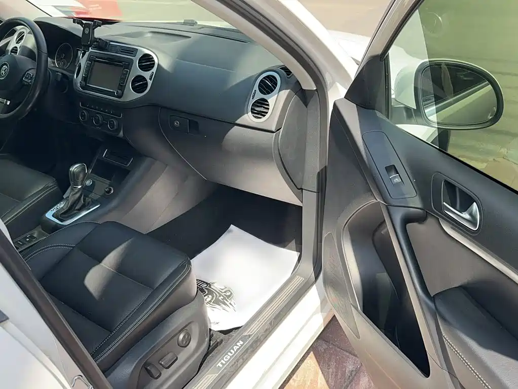 Volkswagen Tiguan 2016 — фото 2