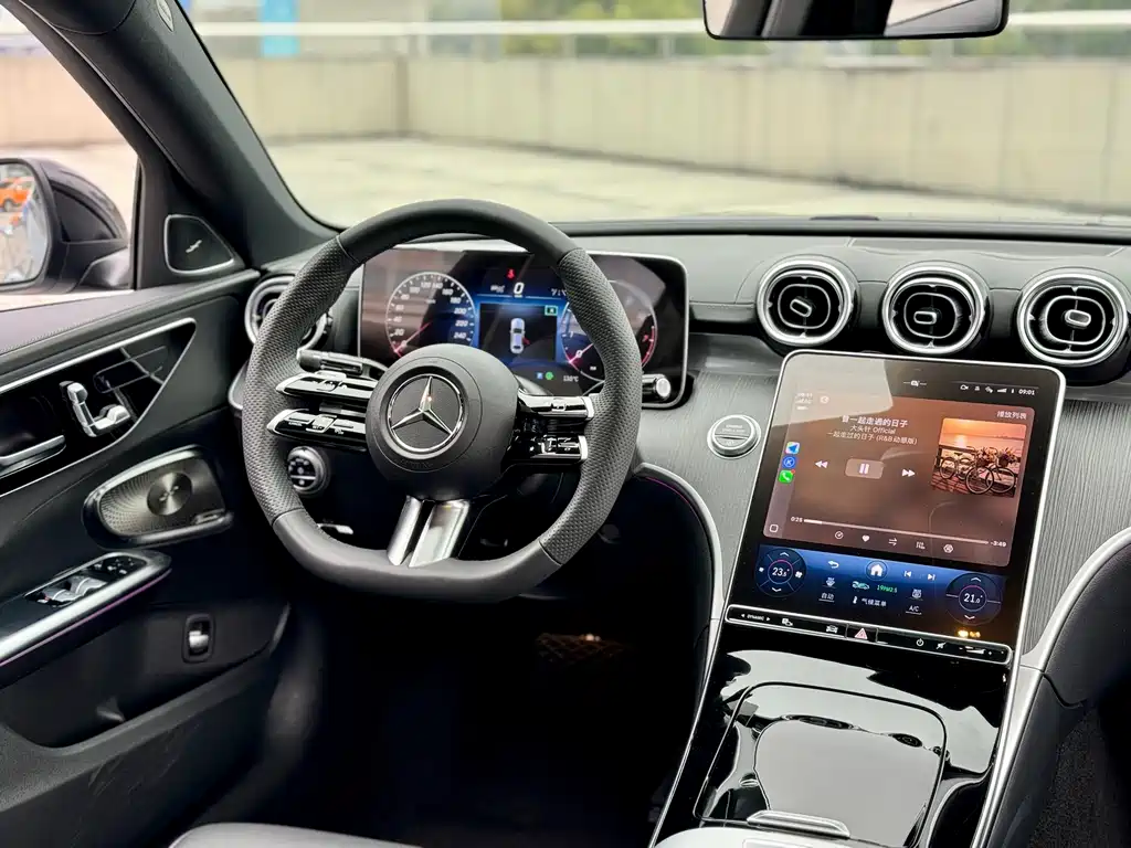 Mercedes-Benz C-Class 2022 — фото 9