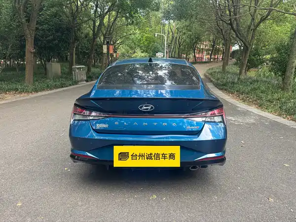 Hyundai Elantra 2021