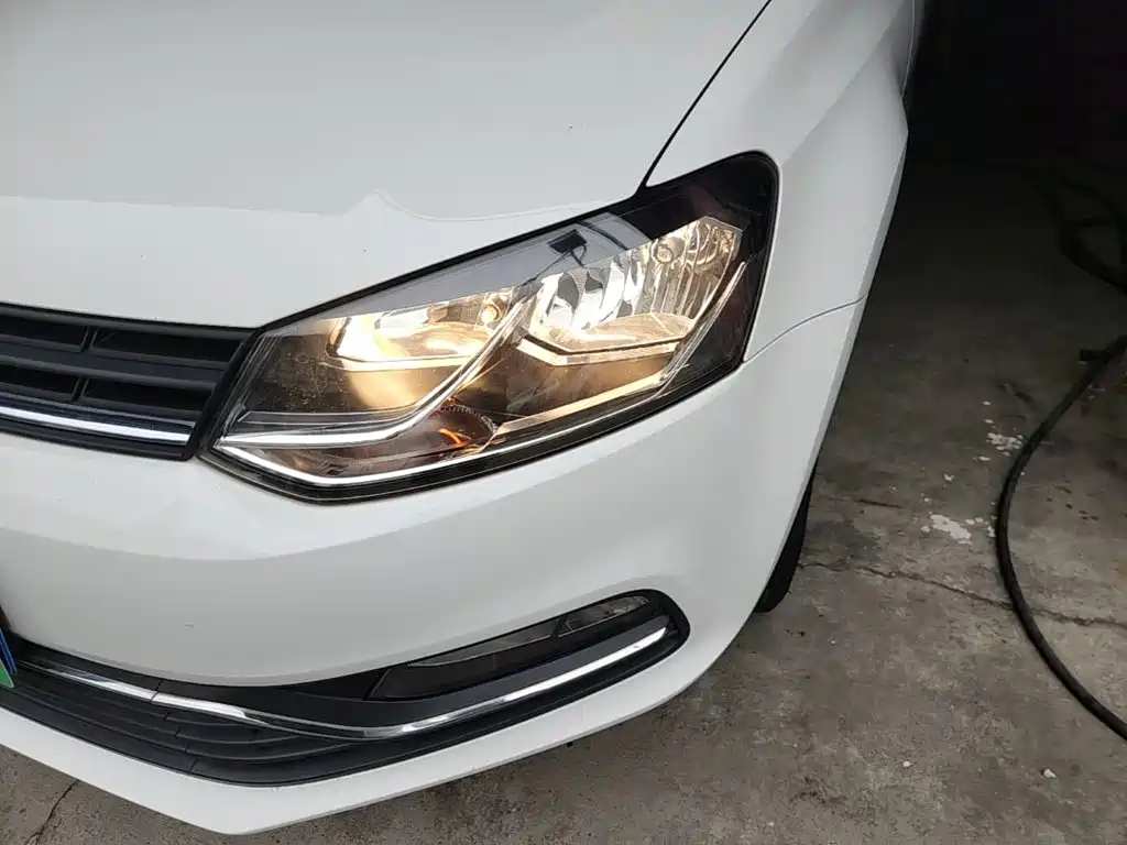 Volkswagen Polo 2015 — фото 24