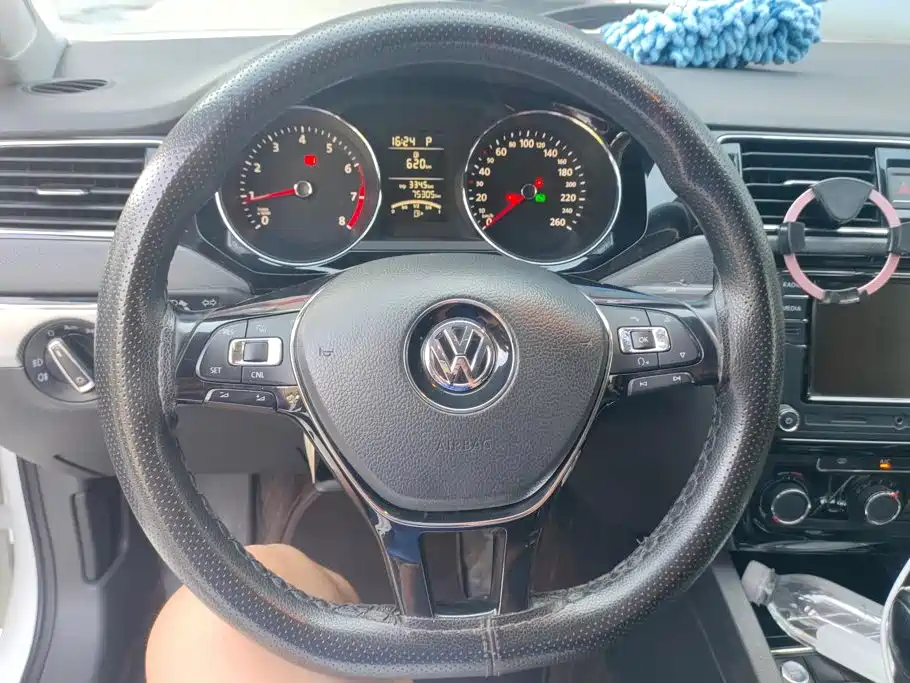 Volkswagen Sagitar 2018 — фото 15