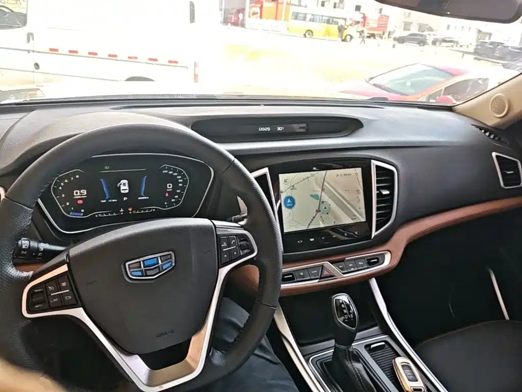 Geely Vision X6 2019 — фото 10